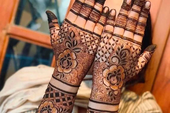 Mehndi Artist Course